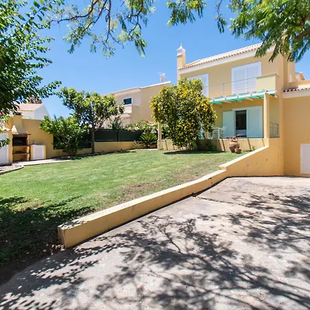 Villa Altura Villa *