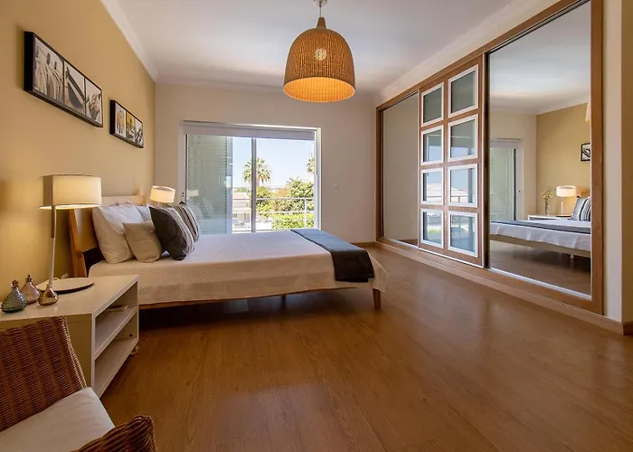 Altura Villa * Altura