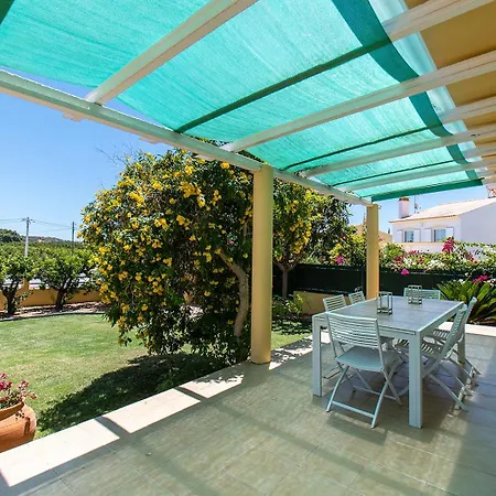 Altura Villa וילה