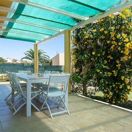 Altura Villa אלטורה